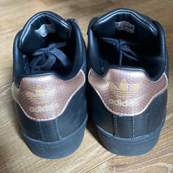 Adidas Superstar Black with Rose Gold - Picture 5 of 6